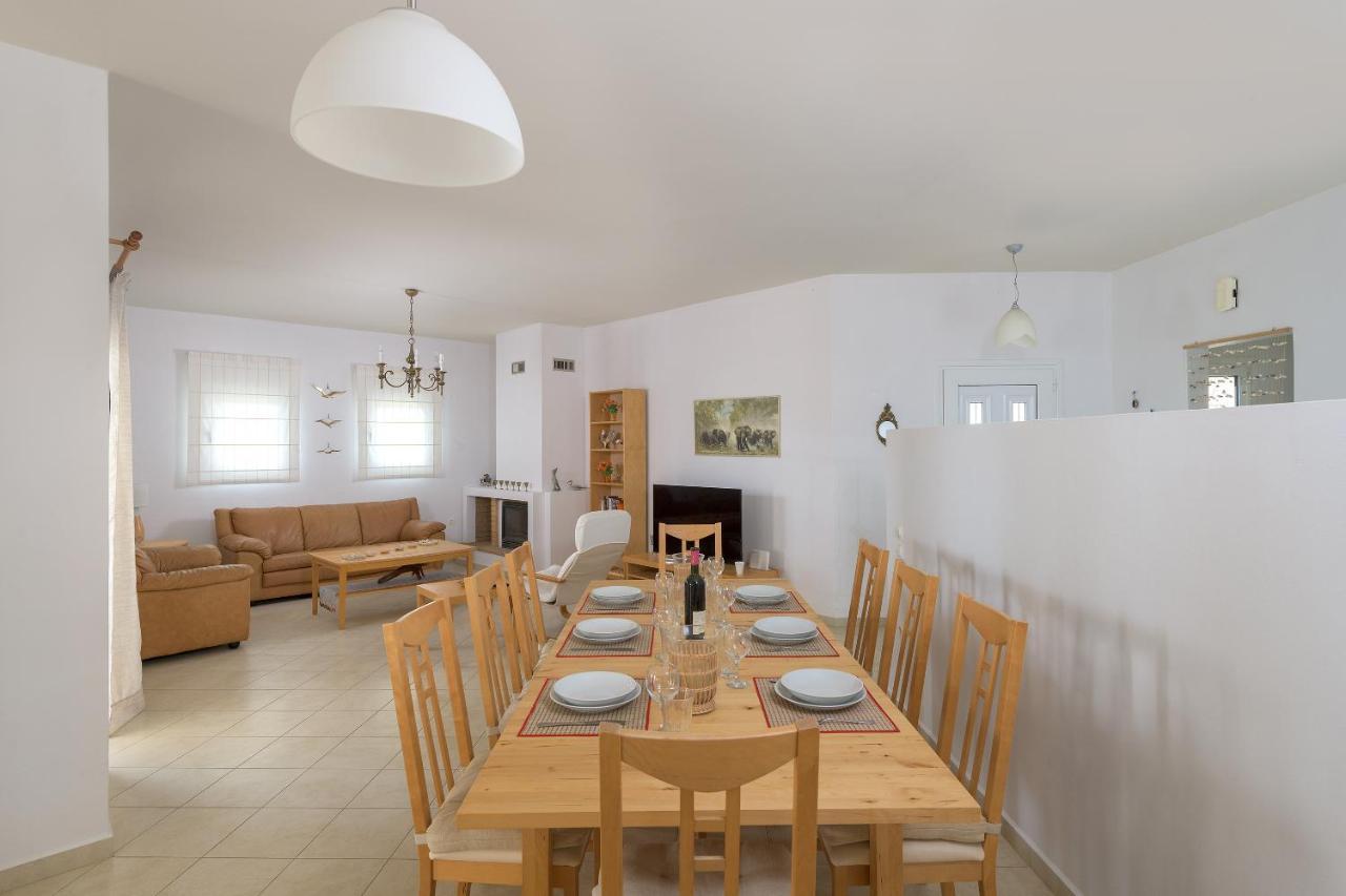 Villa Evelyn Pefki  Екстер'єр фото